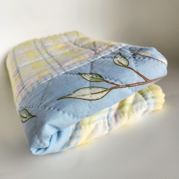 Vintage Baby Blanket Crib Quilt Bunny, Bear and Puppy Handmade Embroided - Picture 4 of 8